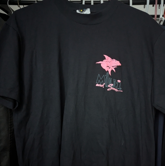 Vintage Maui and Sons Shark Graphic T-Shirt Size Large - Picture 1 of 2